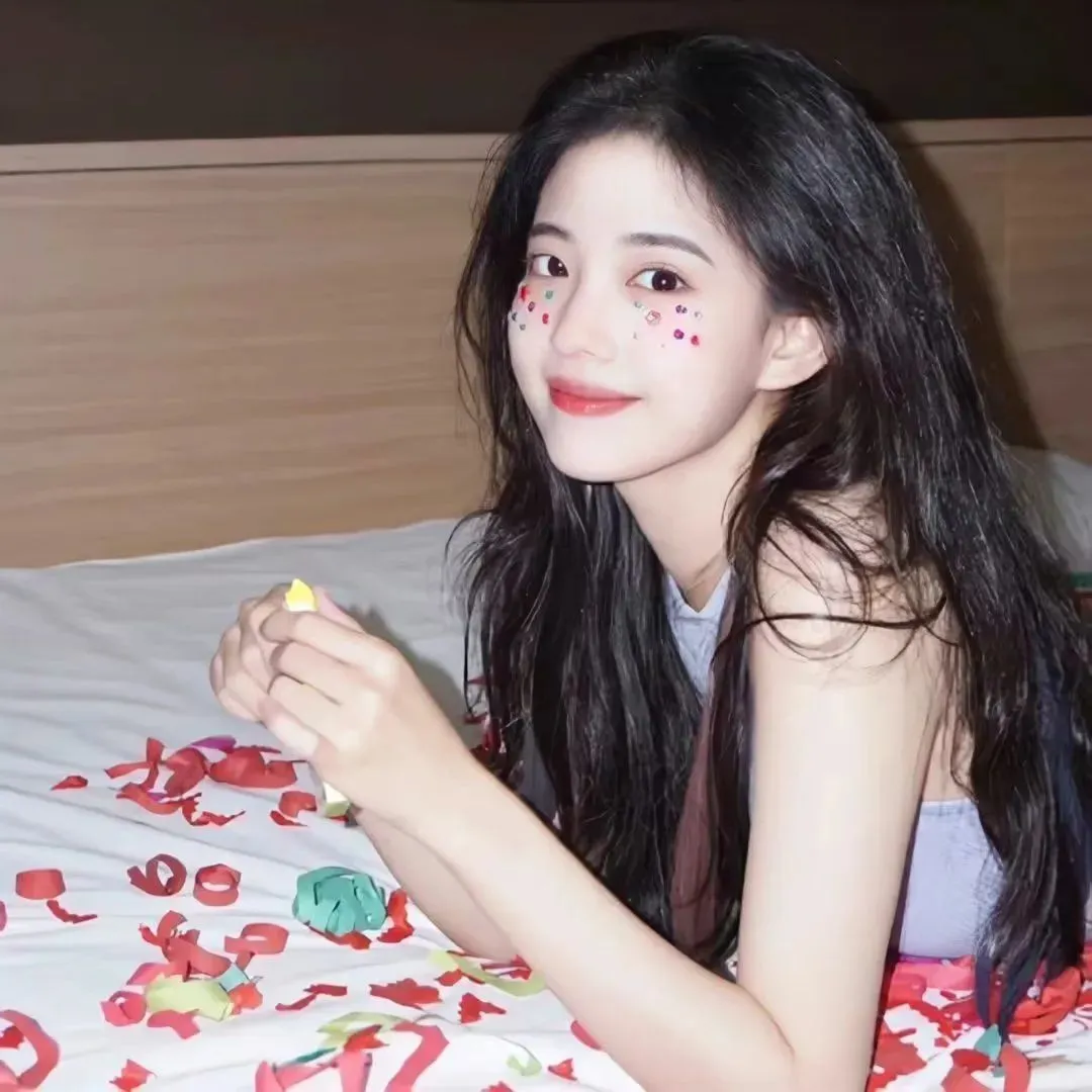 关于莉莉周的一切